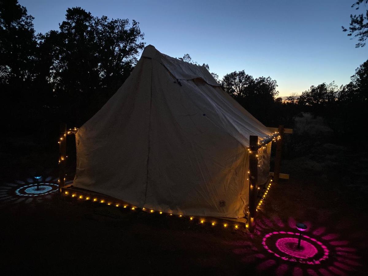 The Kaya Glamping Tent By The Grand Canyon Valle ภายนอก รูปภาพ